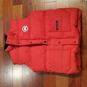 Canada Goose Large down vest